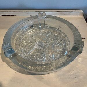 Vintage 1970’s Blenko Footed Clear Glass Birds with Flowers Ashtray 11 in